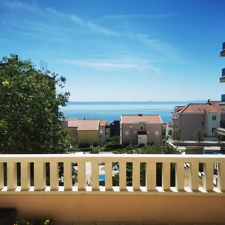 شقة Flores With Private Pool